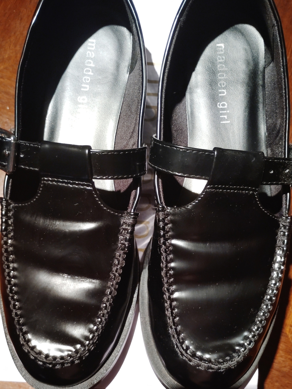 Madden Girl Women's Black Leather Buckled Loafers